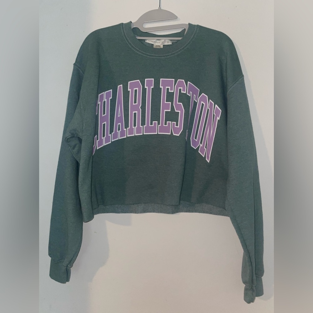 Alter’D State New Cropped Sweatshirt CHARLESTON  50/50 Cotton/polyester XS/S